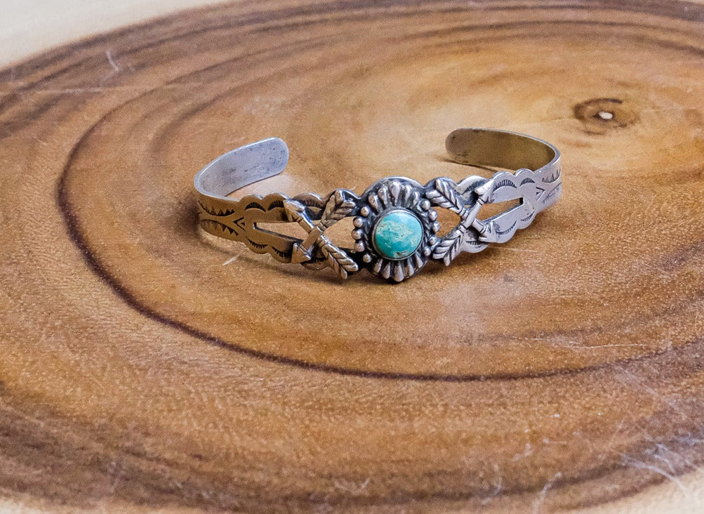 Single Green Stone Cuff with Arrows Sterling